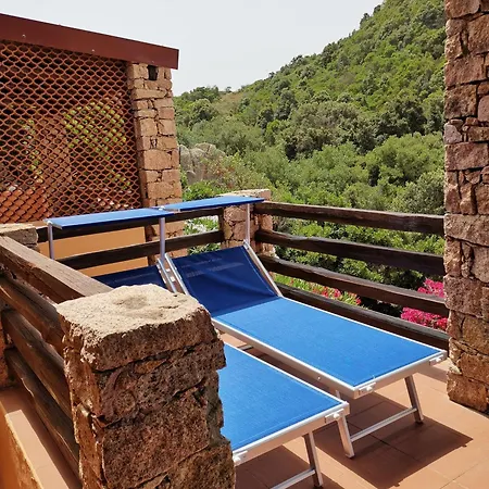 Casa Ruja -