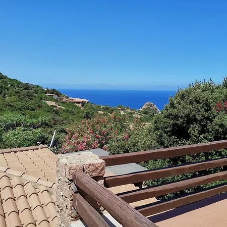 Casa Ruja -