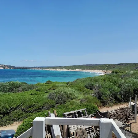 Casa Ruja - *
