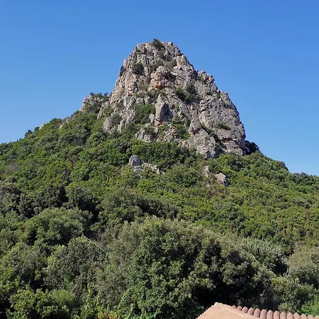 Casa Ruja - *